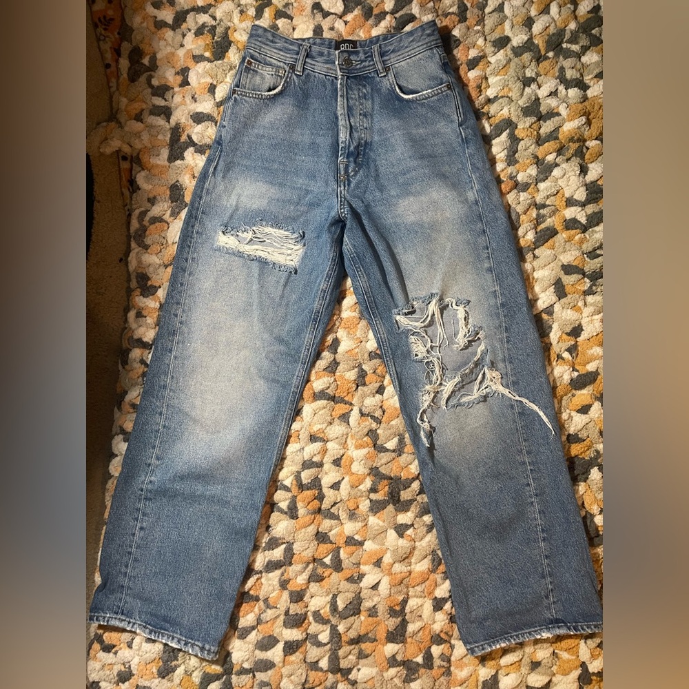 BDG Distressed High waisted, Light Blue Relaxed Jeans